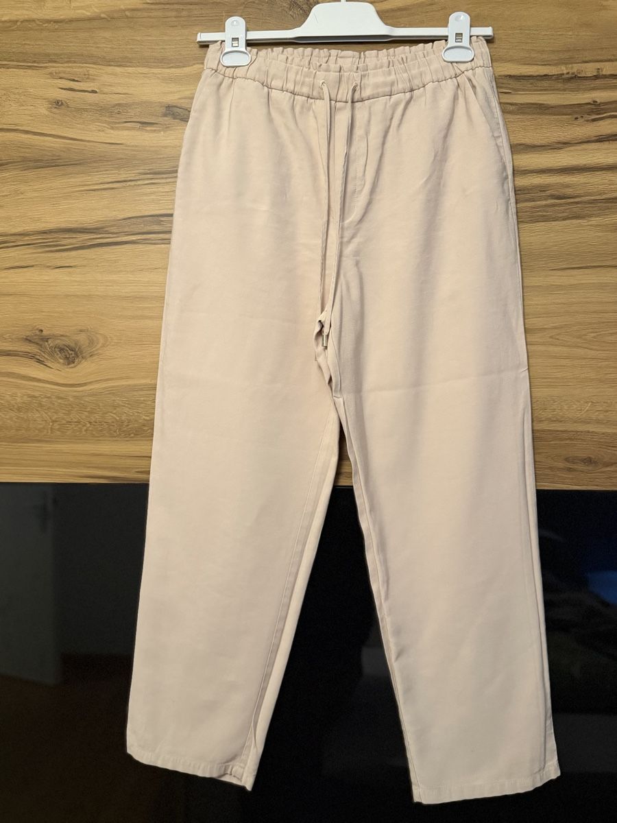 Mango Pantaloni: MNG Damen Hose in Grösse M. – Usato da Adliswil venduto da StephanieAnnina 4