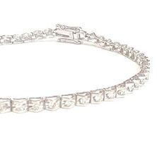 Diamant-Armband aus 750 Weissgold mit 51 Brillanten, 3.690,-