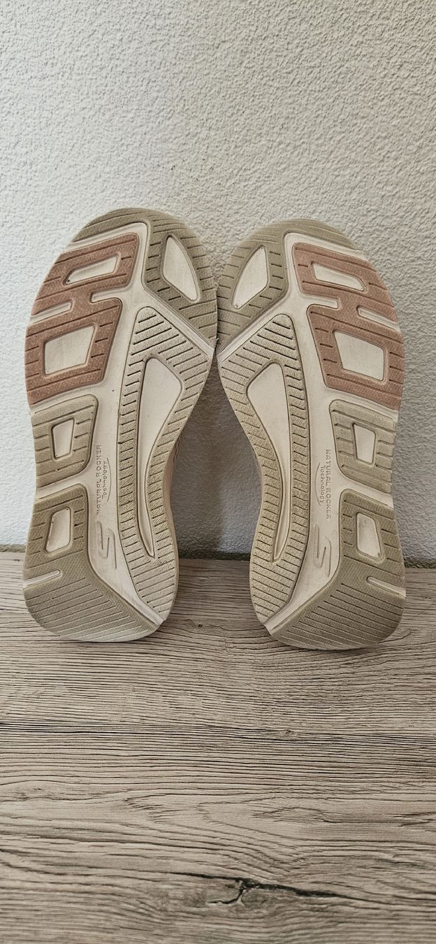 Skechers Damenschuhe: SKECHERS Max Cushioning Elite 2.0 - 36 – Neu (gemäss Beschreibung) aus Fribourg von nae_8bt5 2