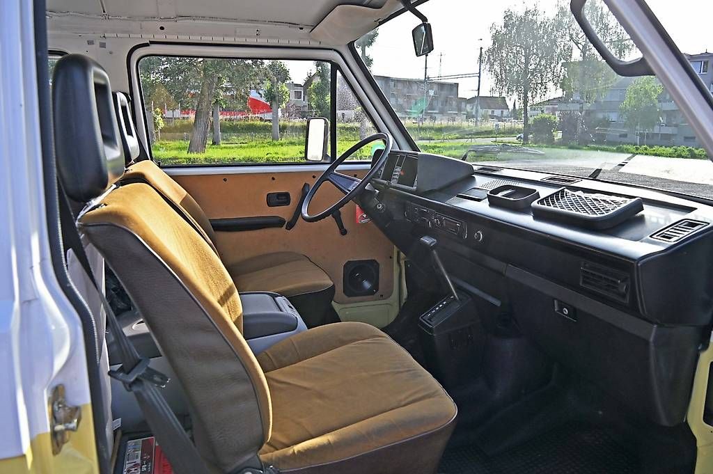 VW Véhicules de camping: VW T3 2.1 Caravelle C – D'occasion à Jona par man_67k7 4