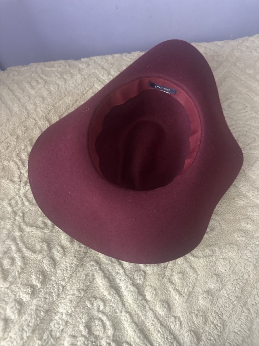 Copricapi, berretti & cappellini: Jolie chapeau bordeaux  – Nuovo (secondo la descrizione) da Vernier venduto da Chiara1907 1