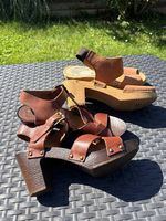 2 paires sandales hautes cuir 38