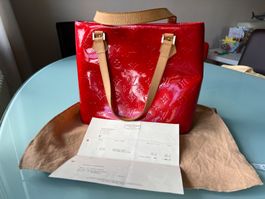 LOUIS VUITTON Houston Bag Rouge