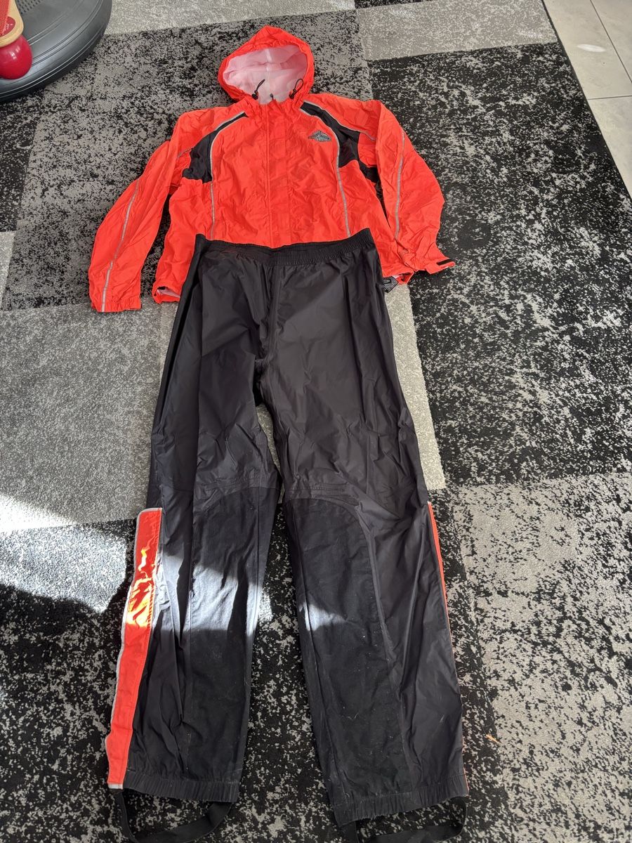 Harley-Davidson Lotti di vestiti: Regenkombi von Harley Davidson 2Teilig – Usato da Felsberg venduto da vre_yc7k 3