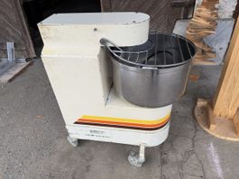 Teigknetmaschine Kolb SF 25 gebraucht in weiss 380 Volt
