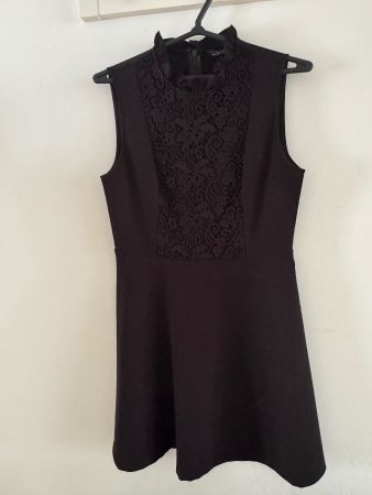 Elegantes schwarzes Spitzenkleid Top Zustand!