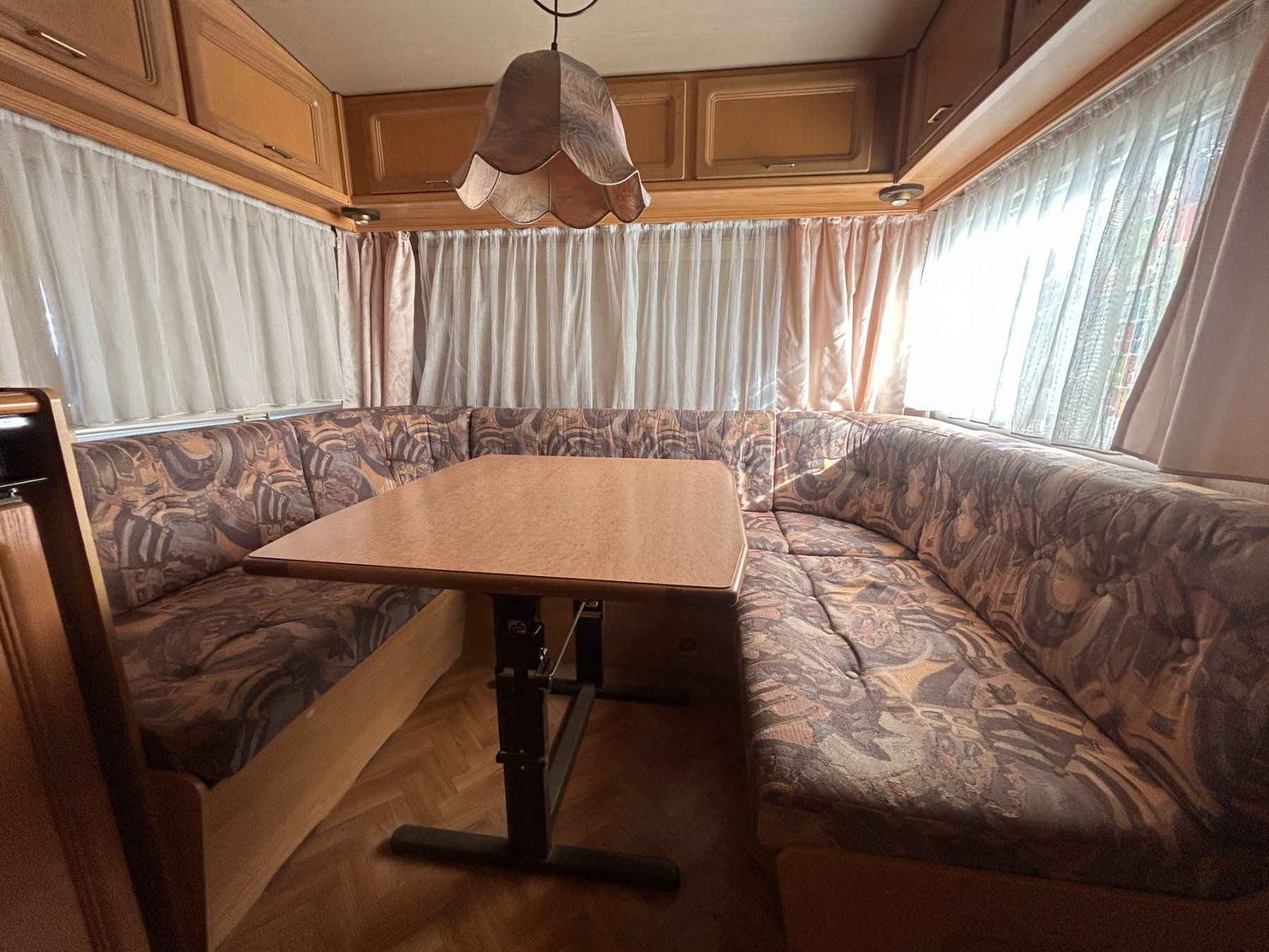 Wilk Camping Fahrzeuge: Wohnwagen CI-Wilk 540 de luxe – Gebraucht aus Rudolfingen von Flaschy 7