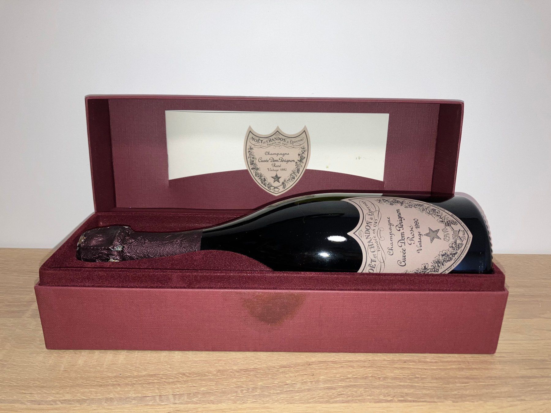 Moet Vino: Dom Pérignon - Rosé - 1990 – Usato da Veyrier venduto da chi_j6y9 2