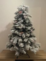 Künstlicher Weihnachtsbaum inkl. Deko