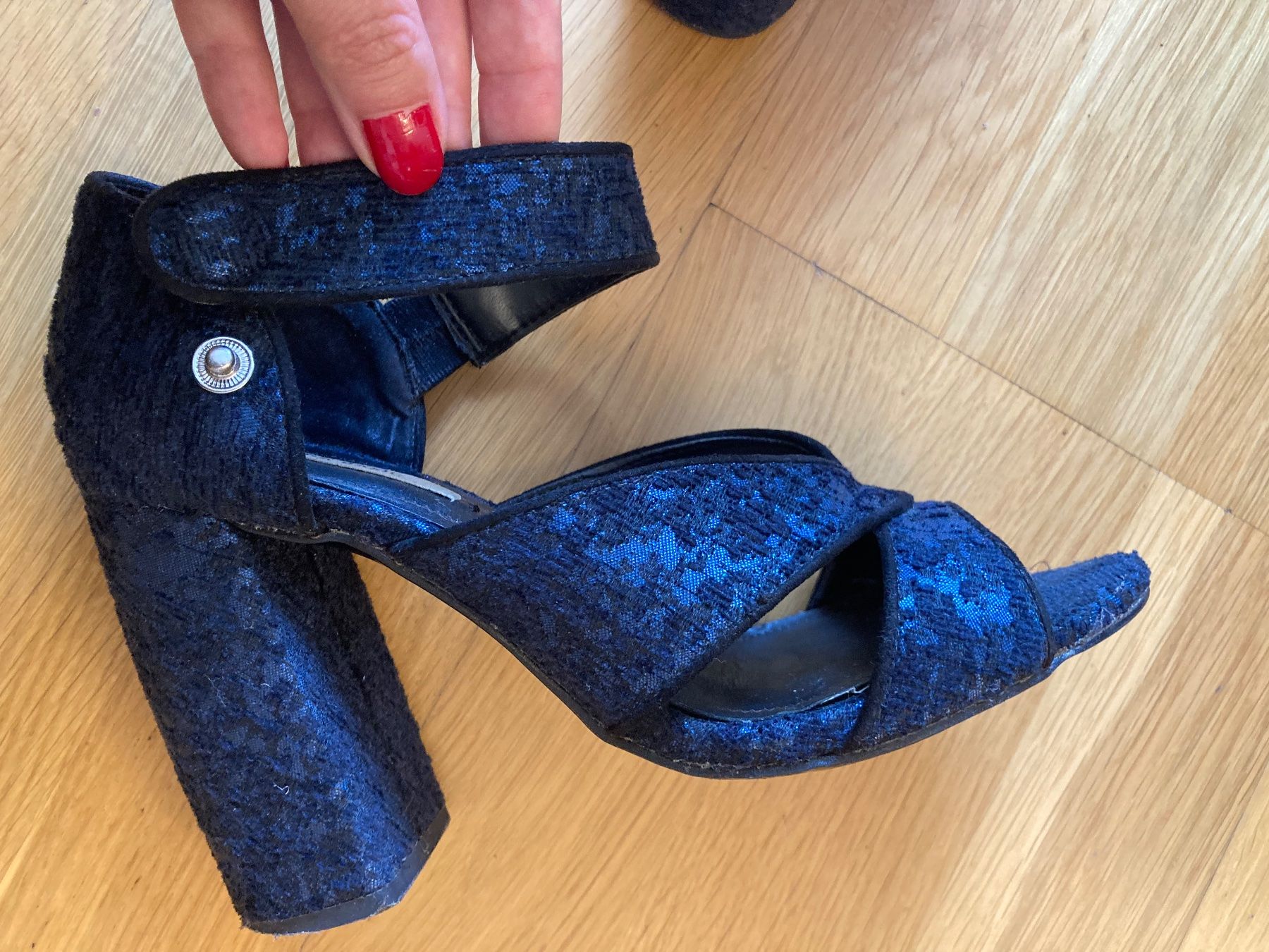 Zara Scarpe da donna: Adorable block heel sandals, size 36 – Usato da Luzern venduto da AM2nd 4