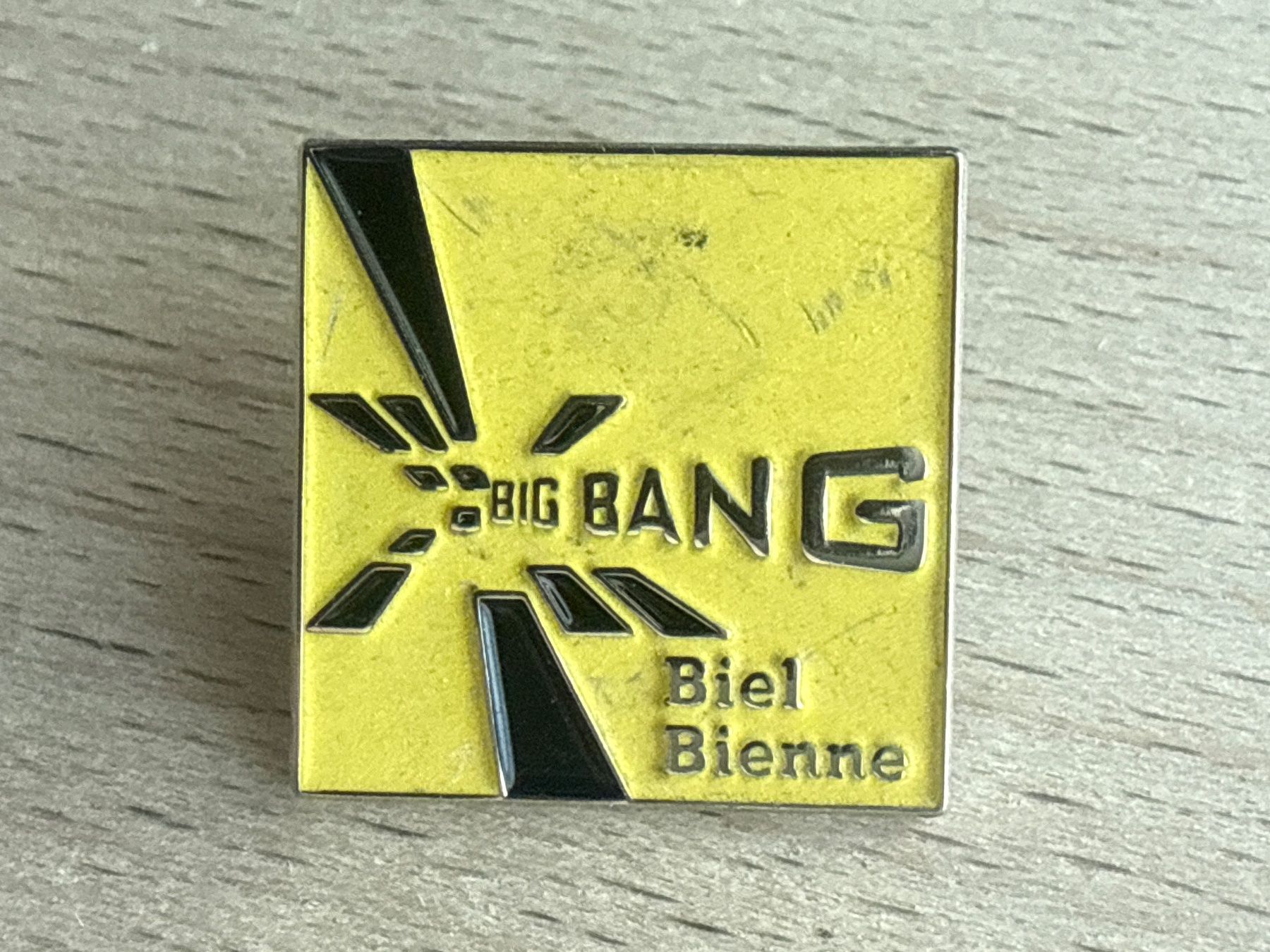 Plaketten & Abzeichen: Pin Big Bang Biel Bienne – Gebraucht aus Glattbrugg von Schweigmatt