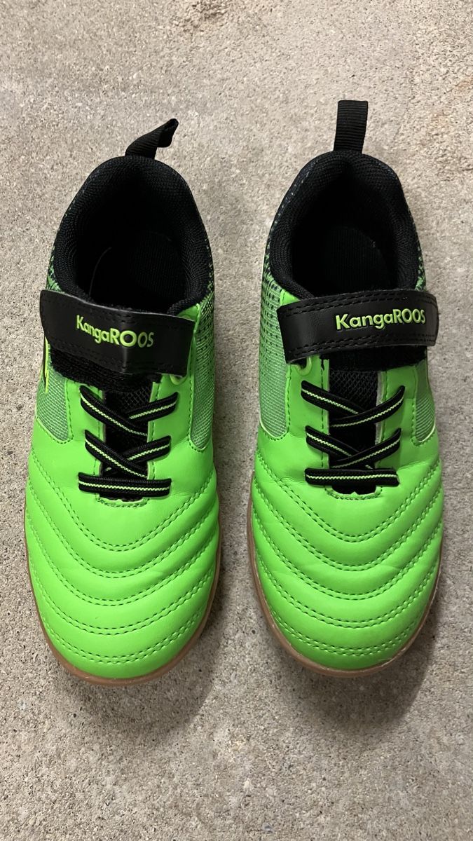 Scarpe per ragazzi: KangaROOS Turnschuhe Kinder Gr 30 – Usato da Wettingen venduto da Vichli