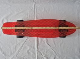 Rotes Skate Board - Ideal für den Sommer! Top Zustand!