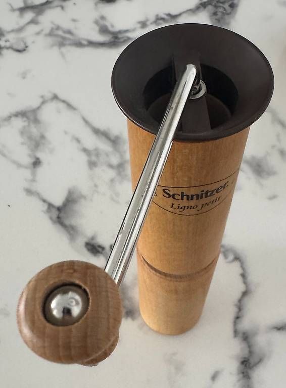 Elettrodomestici da cucina: Moulin à grains Schnitzer "Ligno petit" - Getreidemühle – Usato da Bettens venduto da Banjo 3