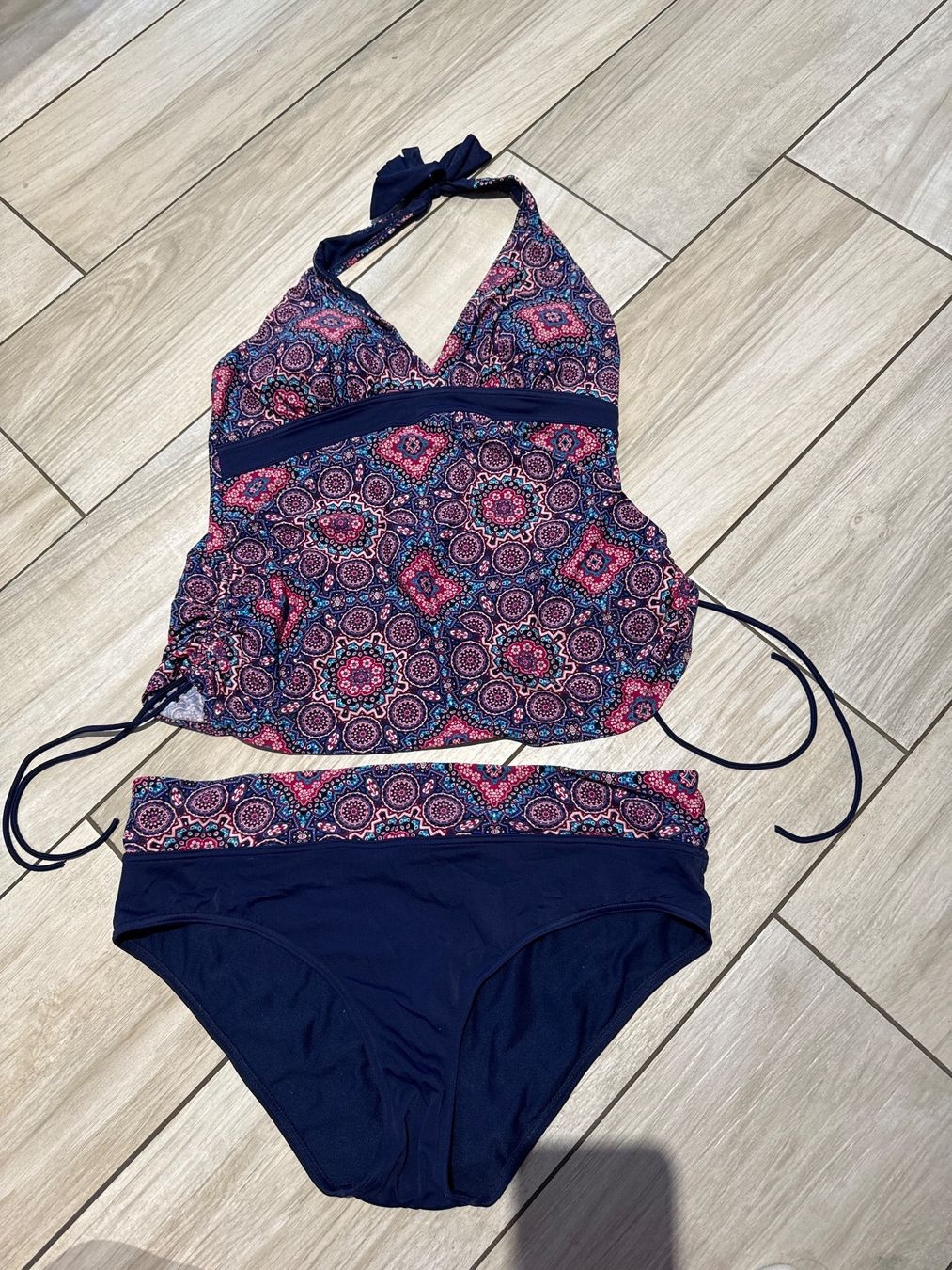 Costumi da bagno & Bikini: Umstands Tankini 40/42 XL – Nuovo (secondo la descrizione) da Gelterkinden venduto da ale_yrh7