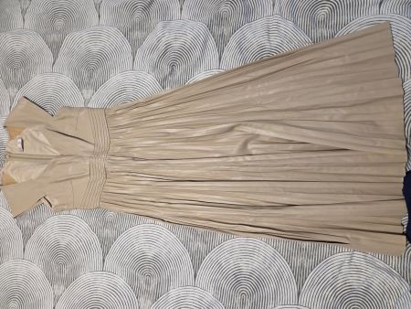 Kleid Faltenrock beige Grösse XS Sehr guter Zustand