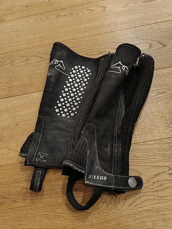 Gamaschen & Bandagen: Chaps von steeds – Gebraucht aus Rebstein von Dom-Grab_83 2