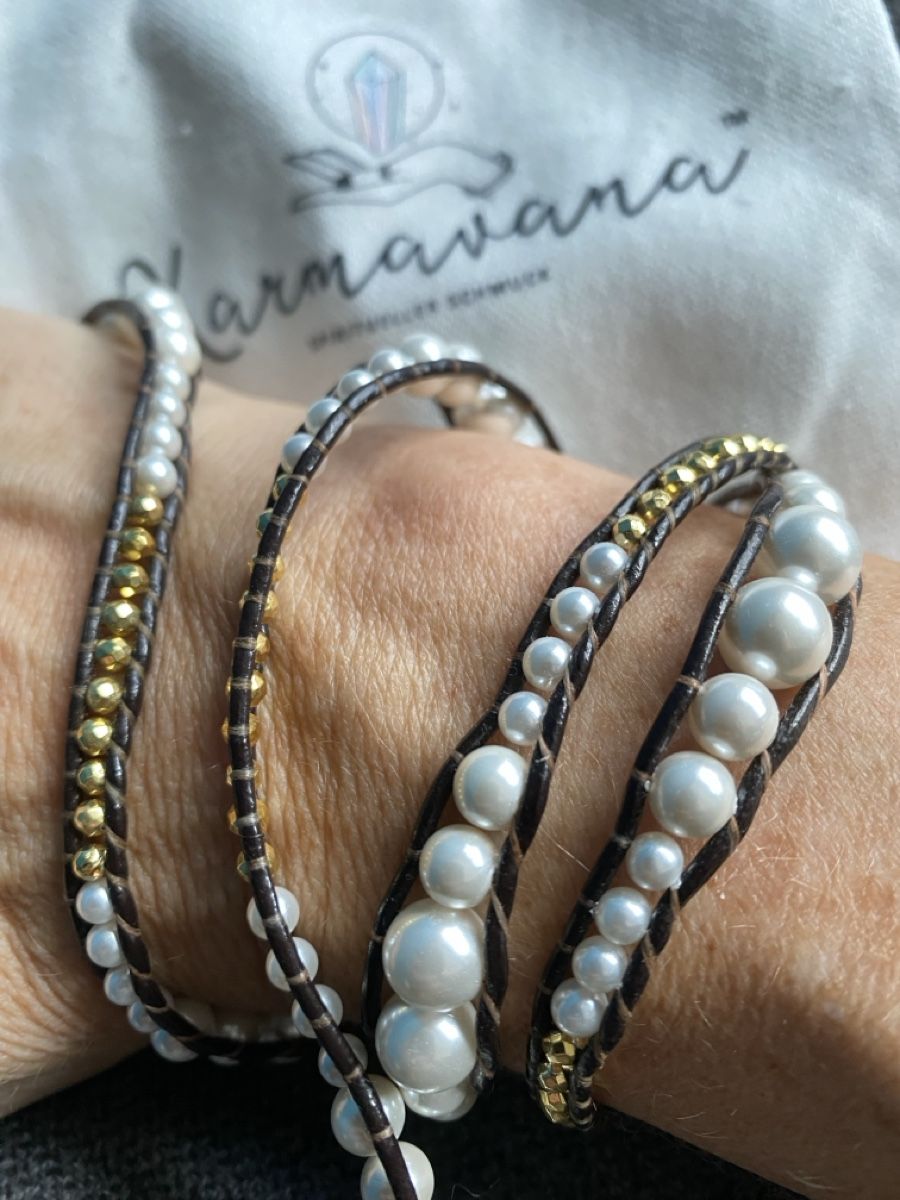 Bracciali & Braccialetti: Elegant Pearl Wrap Bracelet  – Nuovo (secondo la descrizione) da Gurmels venduto da ste_8qb5