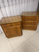 Nachttisch / massiv Holz mit Glasplatte, Holz, Vintage Style