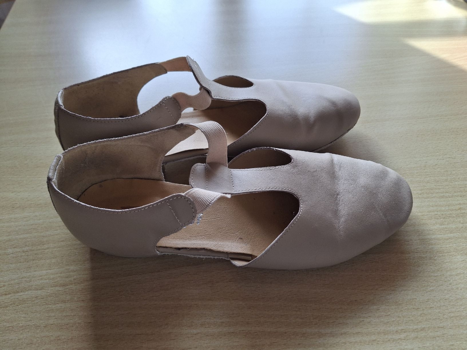 Scarpe da donna: Tanzschuhe – Usato da Rudolfingen venduto da Nuri52 1
