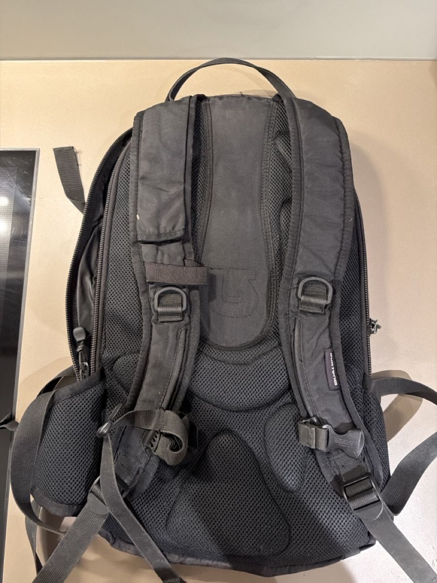 Burton Zaini: Black Burton Backpack used condition – Usato da Thalwil venduto da Michael8800 1
