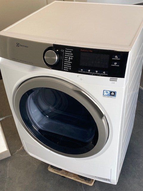 Electrolux Asciugatrici: Waschtrockner ELECTROLUX WT SL4 E 300 /10 kg – Usato da Niederhasli venduto da Tigerproduct 7