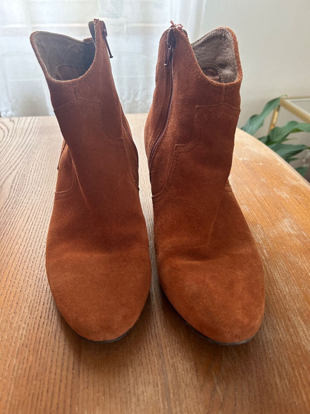 Chaussures femmes: Wildleder Stiefeletten Gr. 39 Pull Boxer – D'occasion à chur par corazon710 1