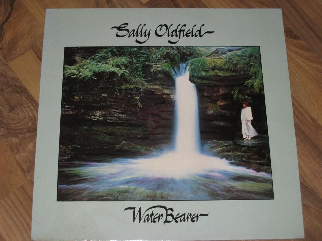 Dischi in vinile: LP - SALLY OLDFIELD - WATER BEARER – Usato da Steckborn venduto da Quo7