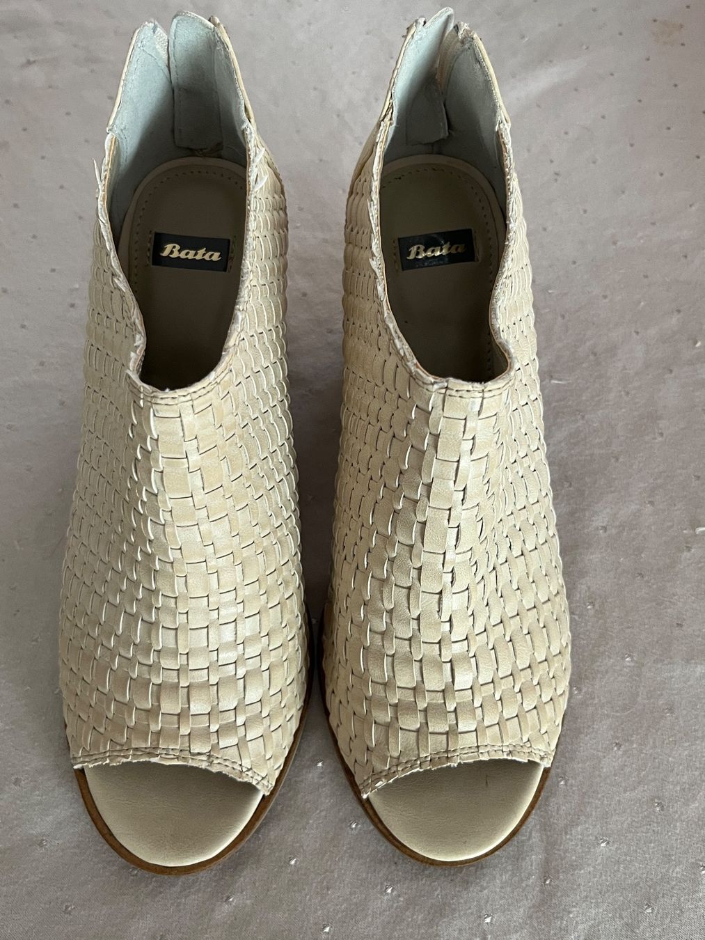Scarpe da donna: Chaussures ouvertes Bata neuves  - 39 – Nuovo (secondo la descrizione) da Le Locle venduto da Seve2400