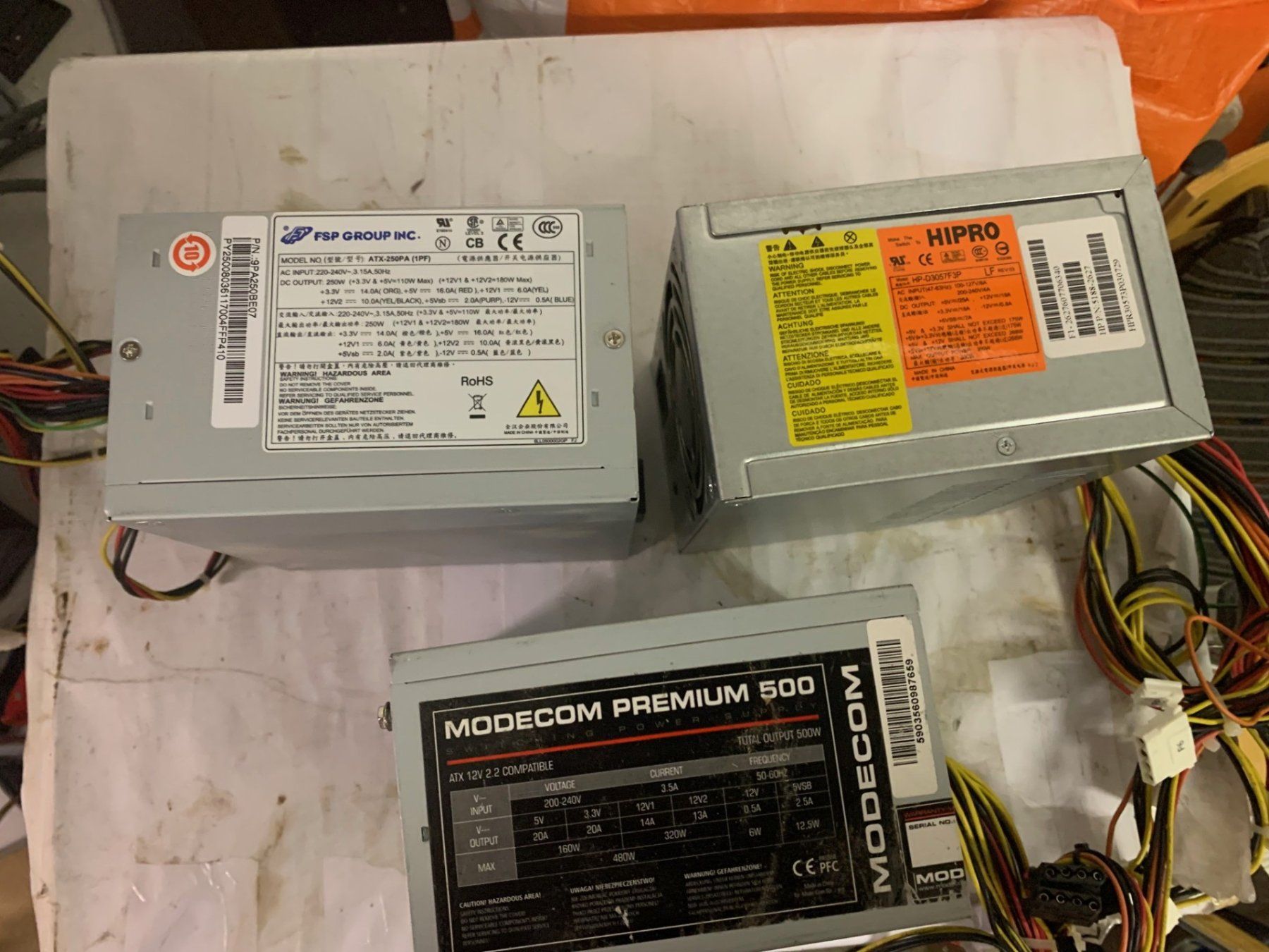 PC: Netzteil... PC-Netzteil... 3 Stück – Difettoso da Emmen venduto da newcar4you 3