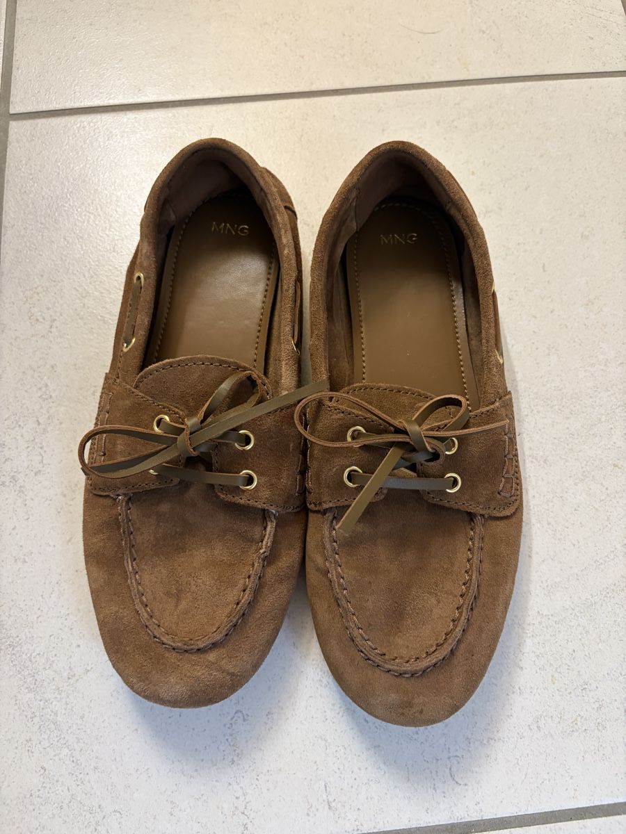 Mango Scarpe da donna: Wildleder Mokassins, Grösse 40 - fast neu! – Nuovo (secondo la descrizione) da Chur venduto da Mity88