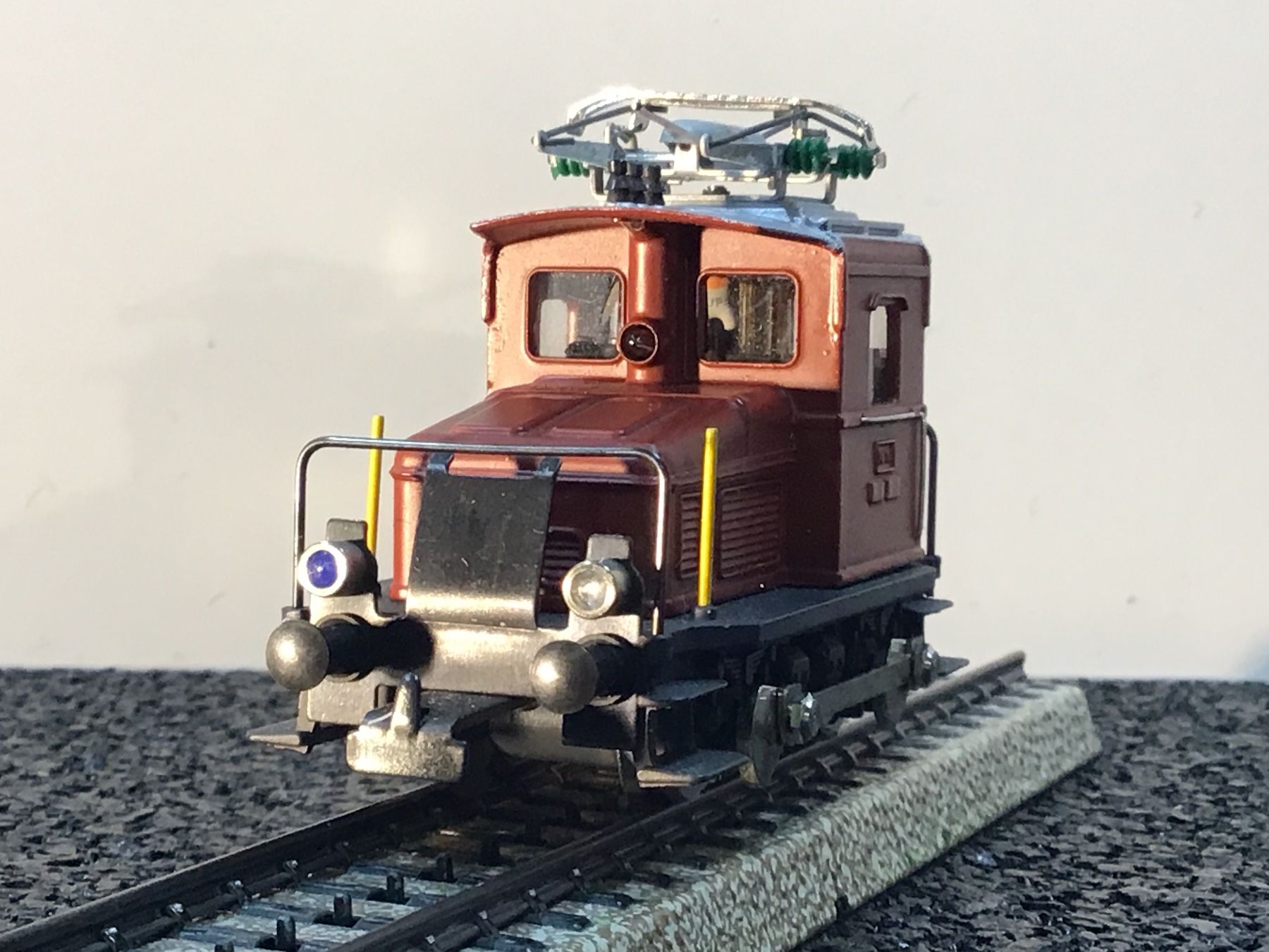 Hag Modellini di ferrovie: MODELL HAG NR. 131 GLEICHSTROM-2 LEITER – Usato da Männedorf venduto da Modelle-aller-Art 1