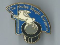 Placchette & Badge: Swiss Magic Farmers Pin – Usato da Zürich venduto da t24_de