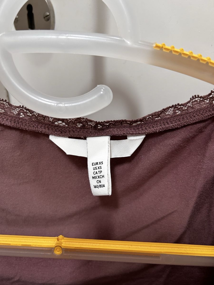 H&M Top: Altrosa Top von H&M – Nuovo (secondo la descrizione) da Teufen ZH venduto da jas_8yhh 1