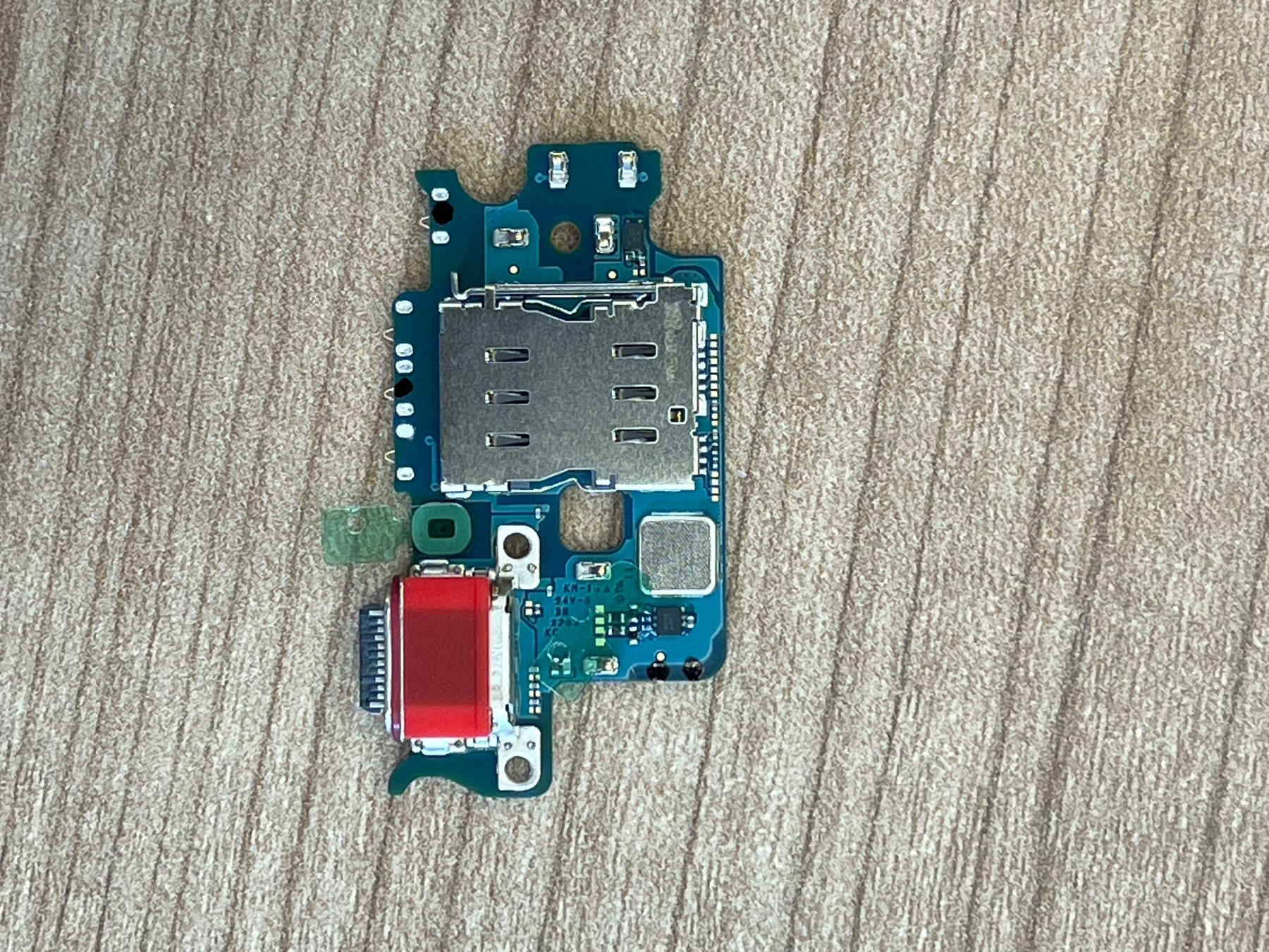 Samsung Telefoni cellulari / Smartphones: Samsung Galaxy S23 Ladebuchse – Nuovo e nell'imballaggio originale da bern venduto da reptechnic