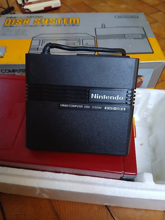 Nintendo Console: DISK SYSTEM – Usato da Locarno venduto da sch_r2rh 1