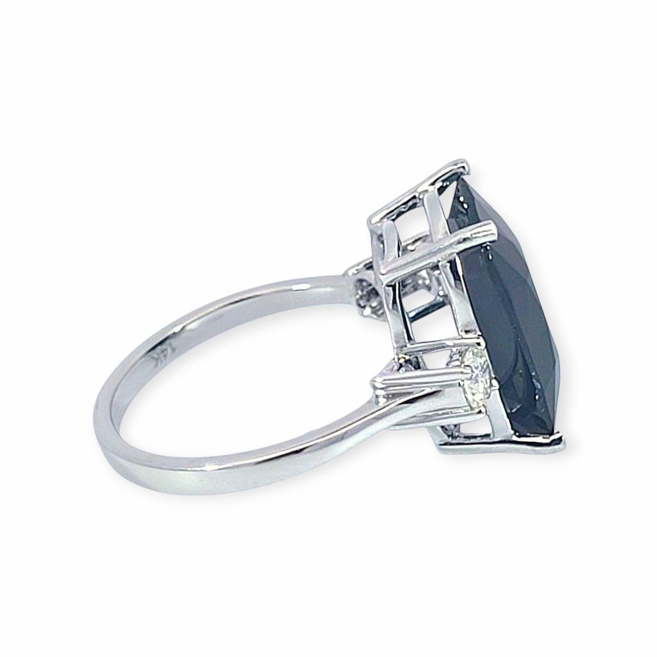 Anelli: Saphir-Ring 14k Weissgold 8,29ct – Nuovo e nell'imballaggio originale da Illnau venduto da Juwelier_Mahler_GmbH 2