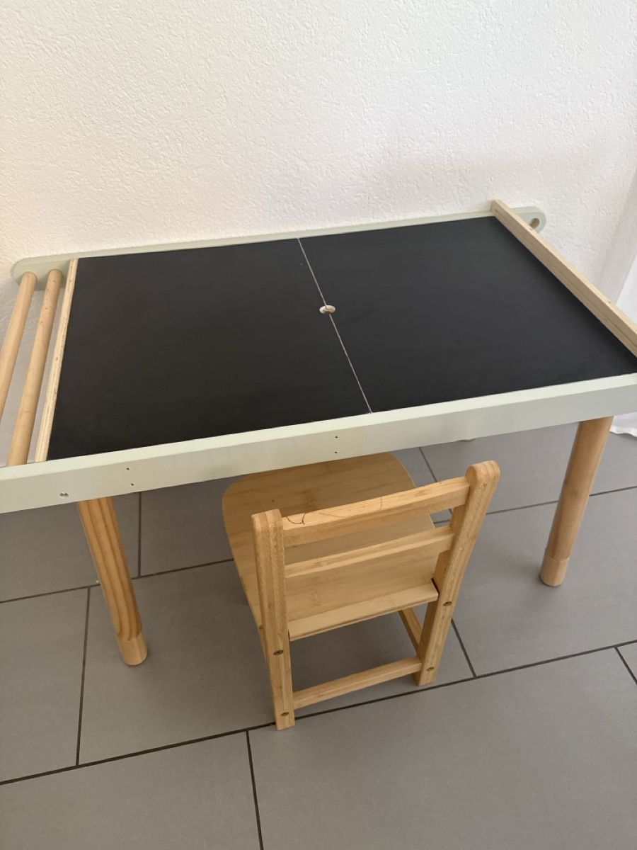 Schreibtische: Kindertisch mit Stuhl (sensory) – Gebraucht aus Bremgarten AG von baby-yoda 3