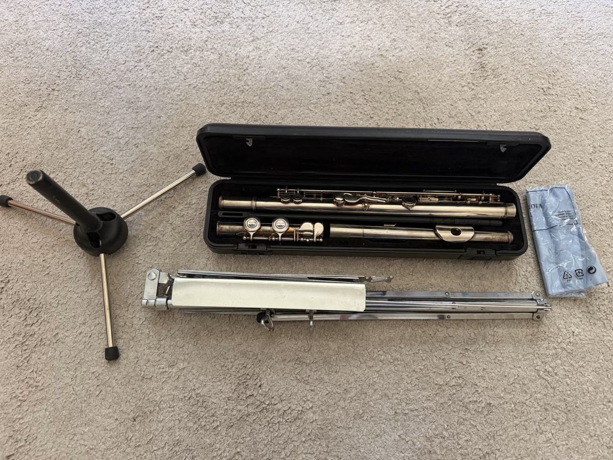 Yamaha Musikinstrumente: Yamaha Querflöte 211 – Gebraucht aus Zürich von lino.t