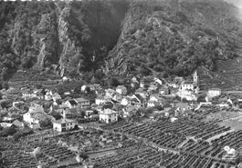 Gnosca (TI) Riviera veduta aerea G