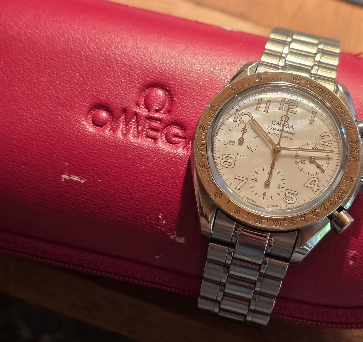 Omega Orologi: Omega Speedmaster mit MOP (Perlmutt) Ziffernblatt – Usato da Mühlethal venduto da m4_bert 8