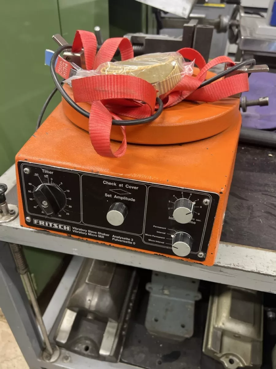Tutte le macchine: Vibration Maschine – Usato da Zürich venduto da Pan-Europ