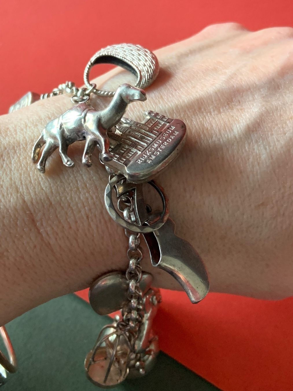 Armbänder & -reifen: Bettel-Armband Glücksbringer (17 cm) – Gebraucht aus Laufen von belleskulptur 3