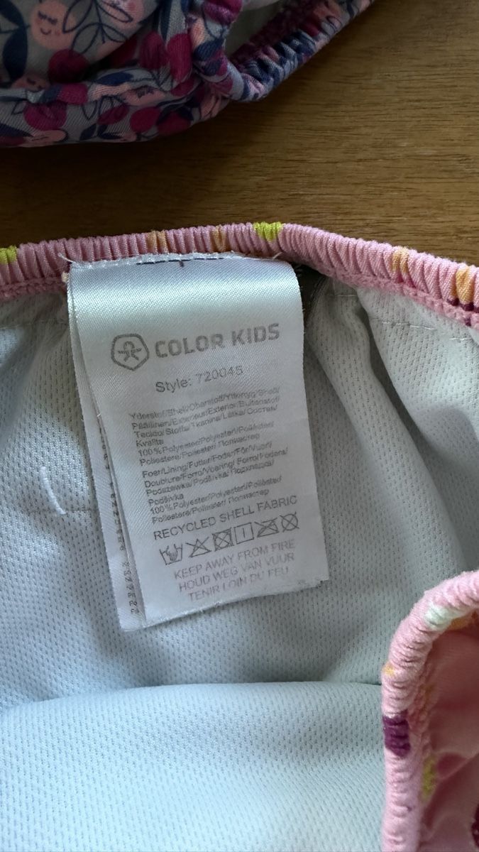 Costumi da bagno & Bikini: Color Kids Badehosen, Gr. 92 – Usato da Eschenbach SG venduto da MarThu 1