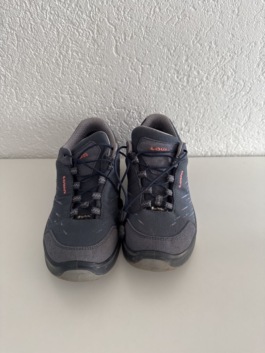 Lowa Scarpe per ragazzi: Trekkingschuh Lowa 36 – Usato da Schmerikon venduto da BiancaM03