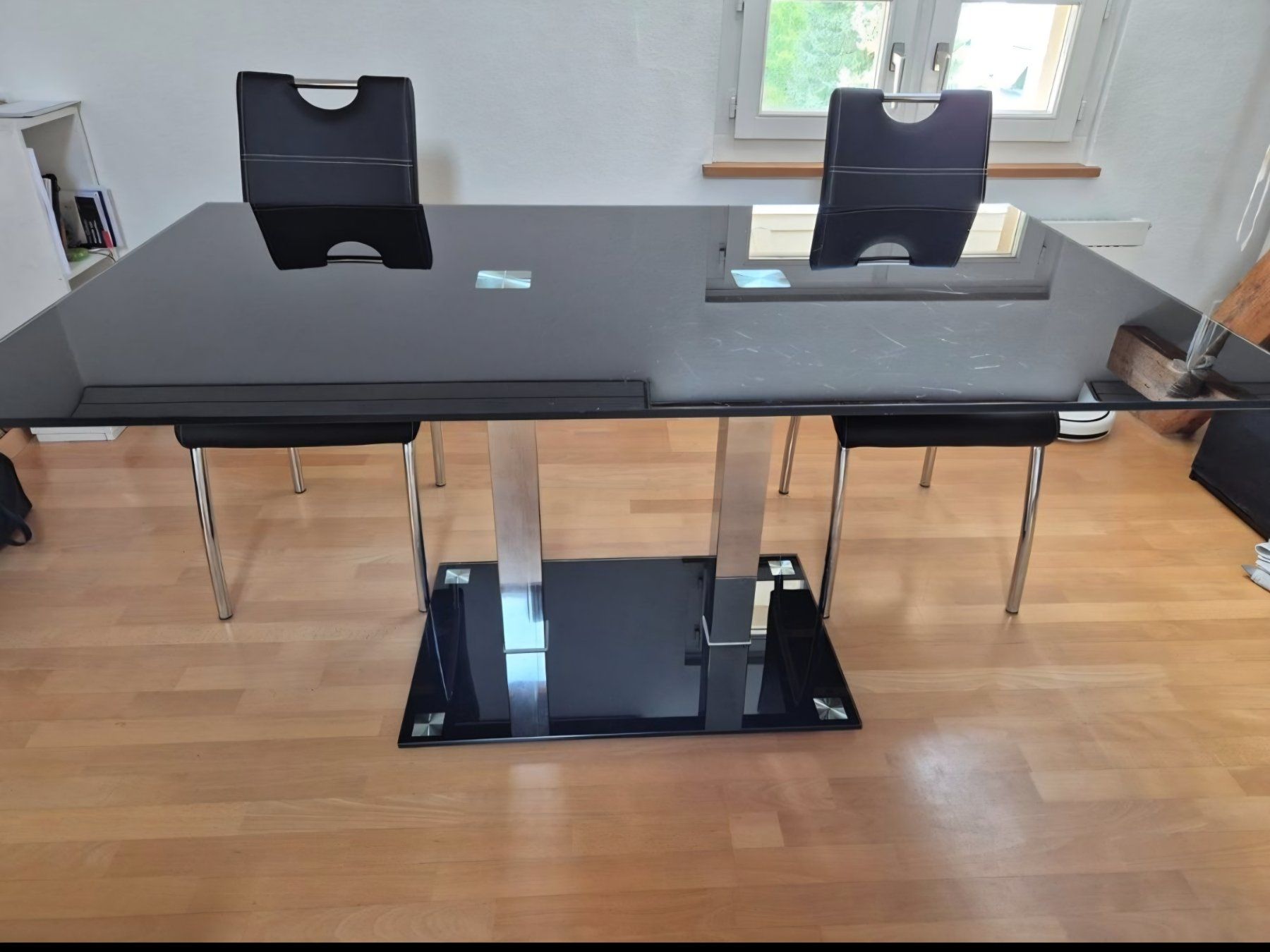 Tavoli: MODERNER ESSTISCH (GLAS) inkl. 6 Stühlen – Nuovo (secondo la descrizione) da Othmarsingen venduto da koe_7xtj 2
