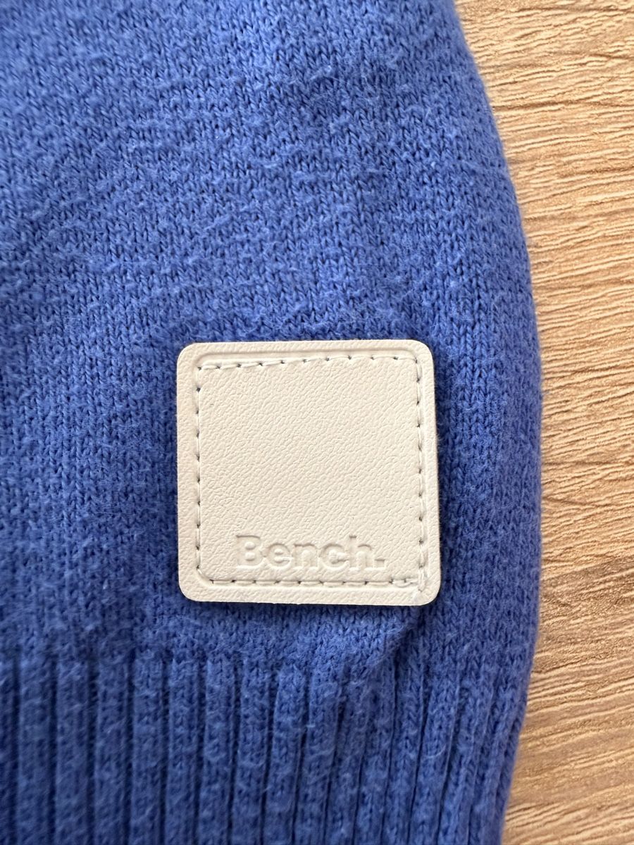 Bench Maglioni & Felpe: Bench. Pullover Blau, Grösse M! – Usato da Trimbach venduto da Schwaenchen 2