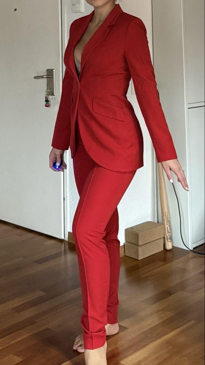 Completi & Tailleur: Red suit - size EU36 – Nuovo (secondo la descrizione) da Zürich venduto da eli_t8nw 2
