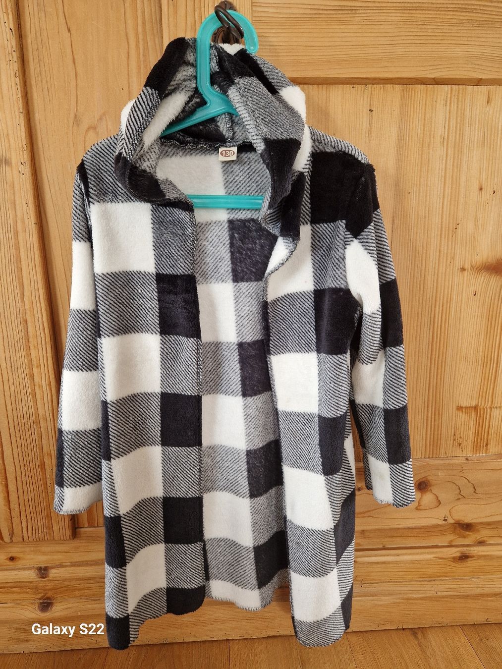 Giacche: Flauschiges leichtes Jäckchen Gr. 130 – Usato da Laupen BE venduto da sjh_sen33
