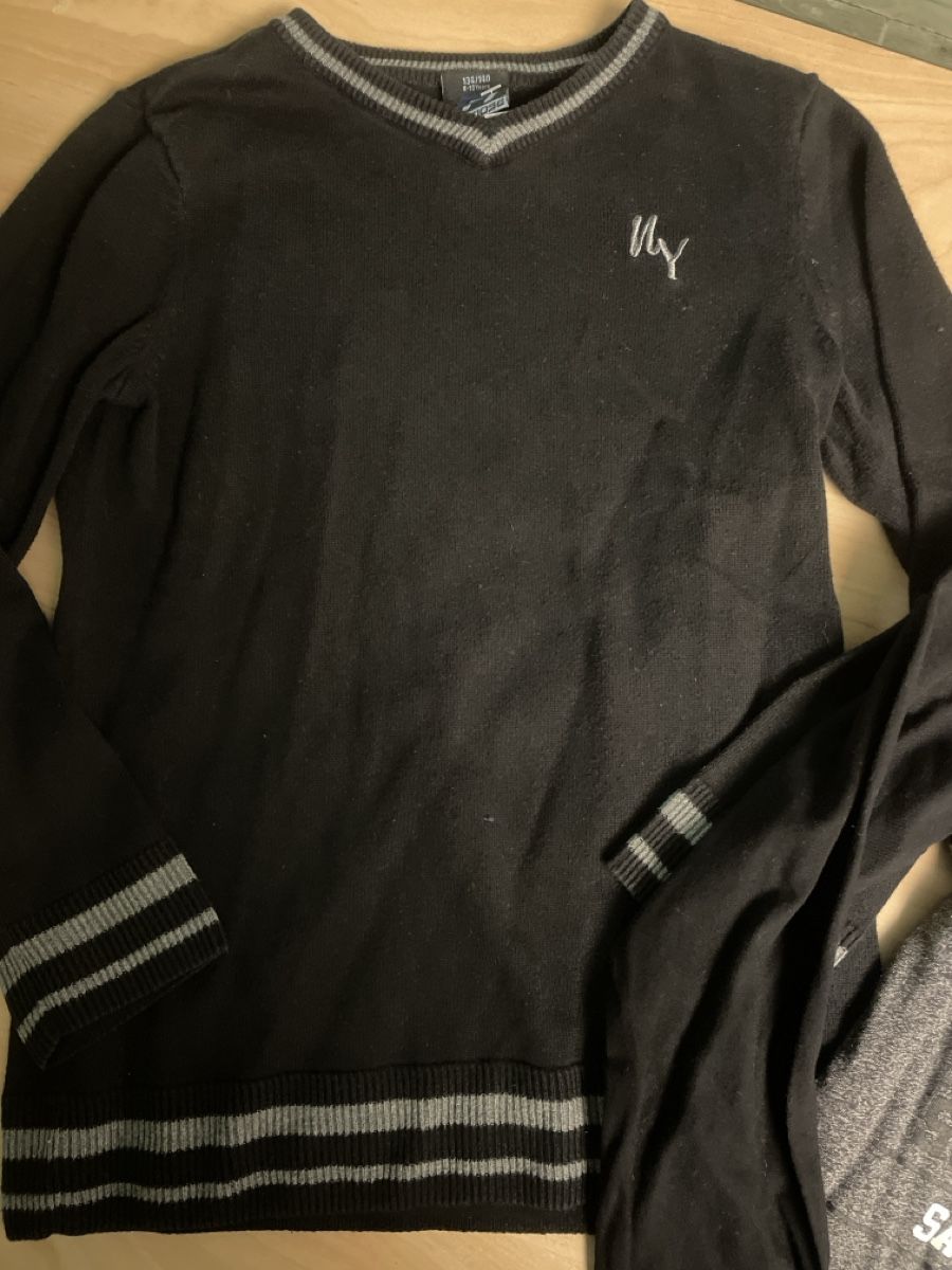 Pullover & Sweatshirts: 2 coole Pullover/Shirt Gr. 134/140 – Gebraucht aus Obergerlafingen von cabo4 1